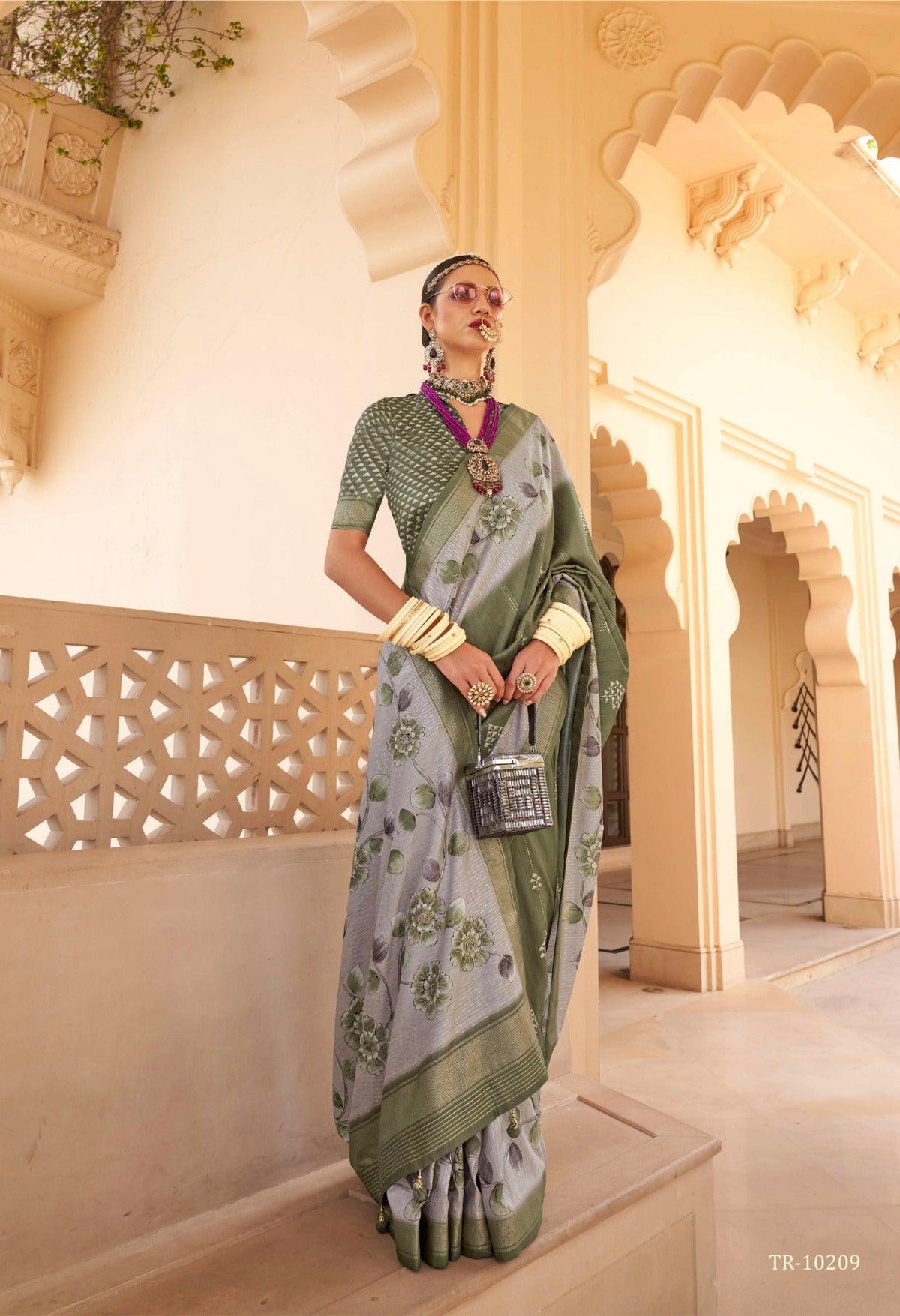 Cotton Silk Saree In Green Color