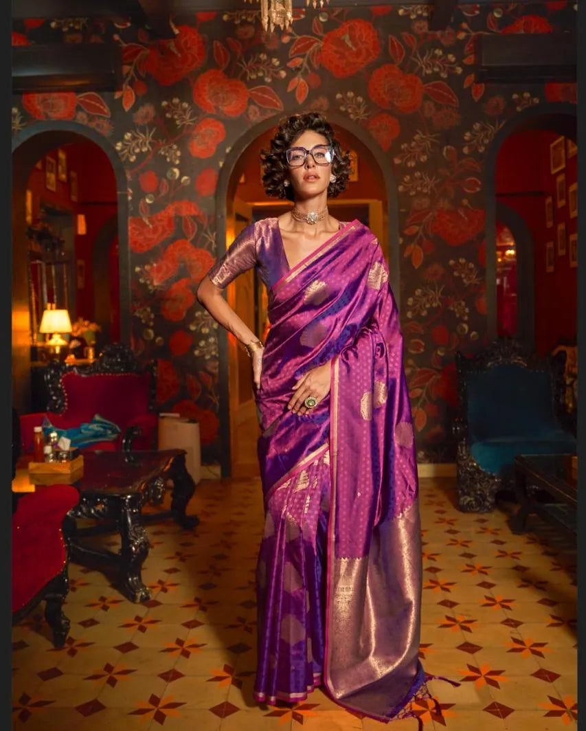 Velvet Kaakshi Handwoven Silk Saree With  Brocade Blouse