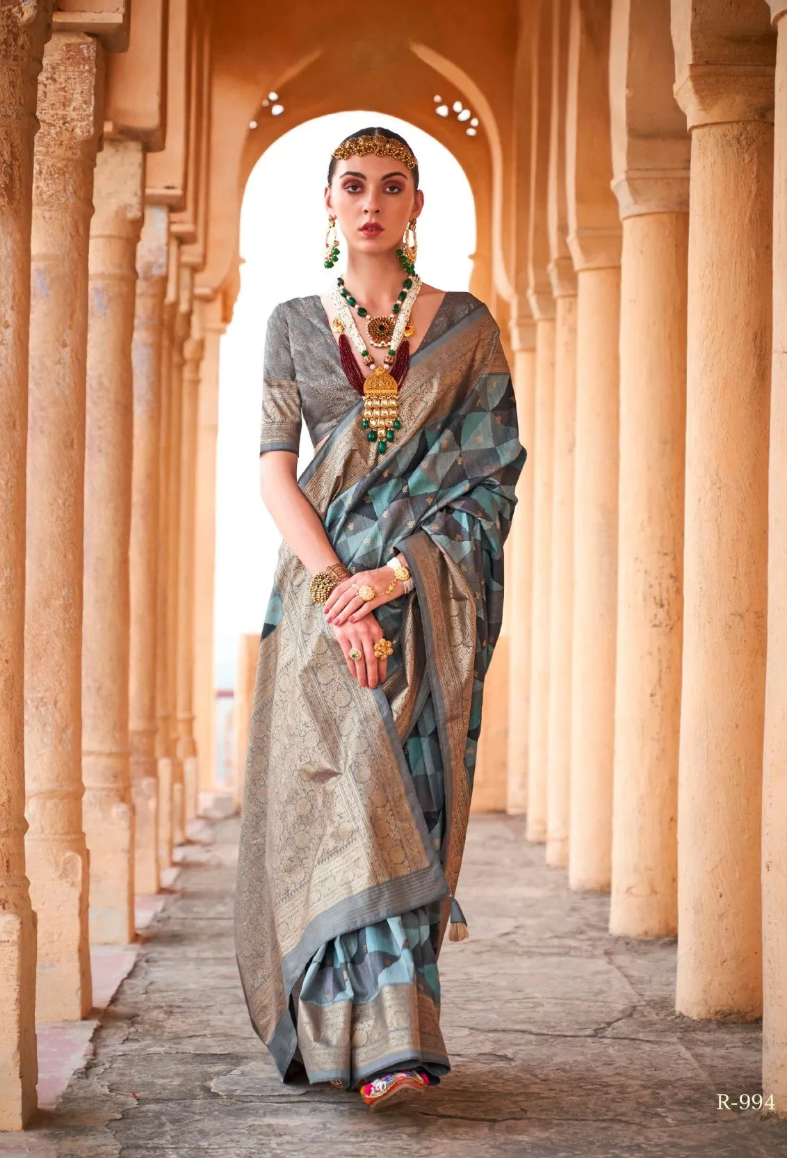 Tradional Poly Viscose Silk Saree - Regal Fashion for Special Occasions