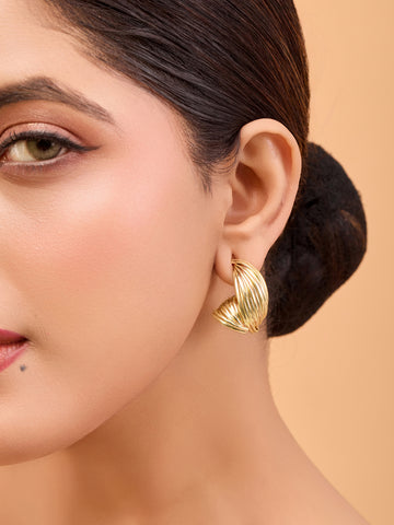Elegant Gold-Plated Earrings – Twisted Swirl Design (Anti-Tarnish)