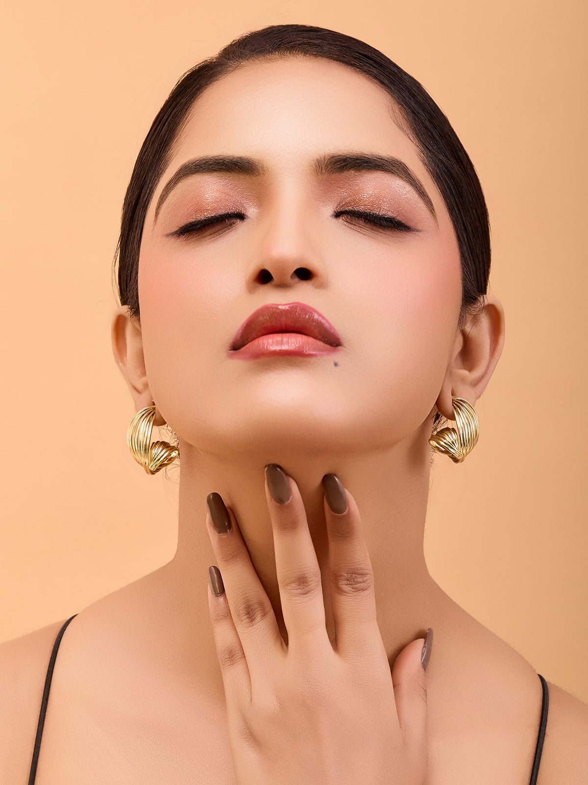 Elegant Gold-Plated Earrings – Twisted Swirl Design (Anti-Tarnish)