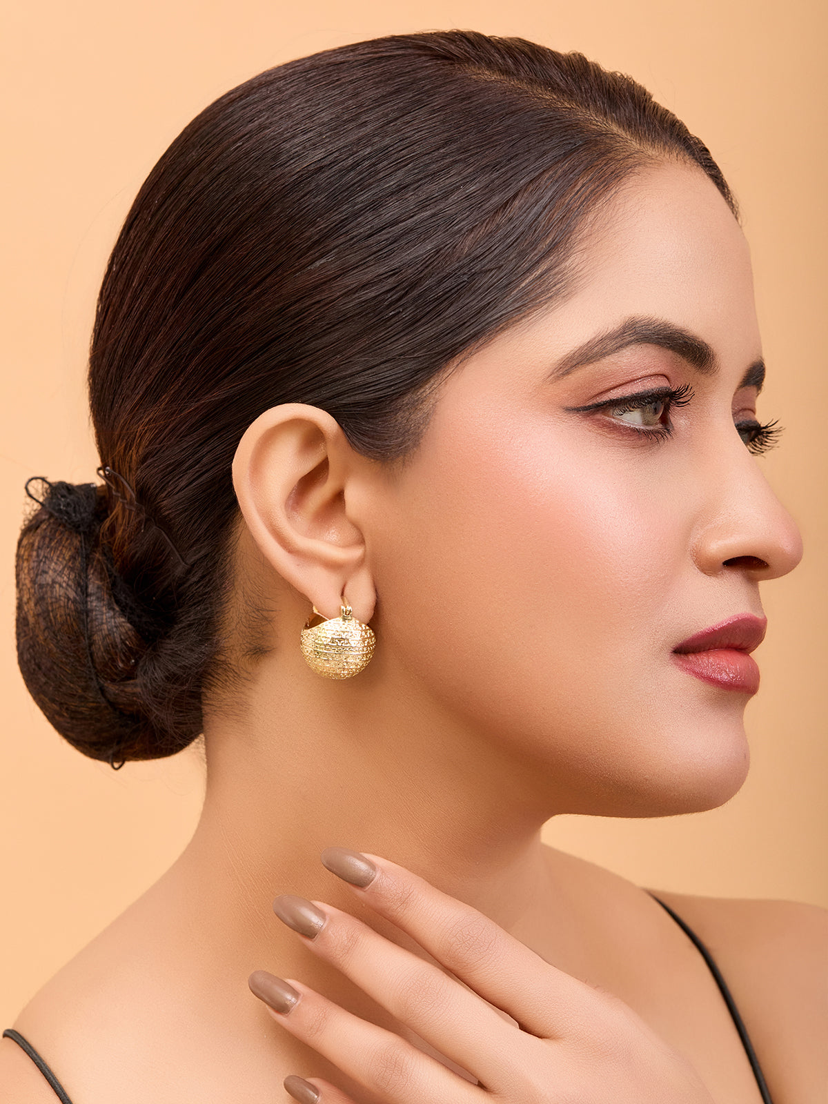Gold-Plated Textured Earrings – Classic Round Design (Anti-Tarnish)