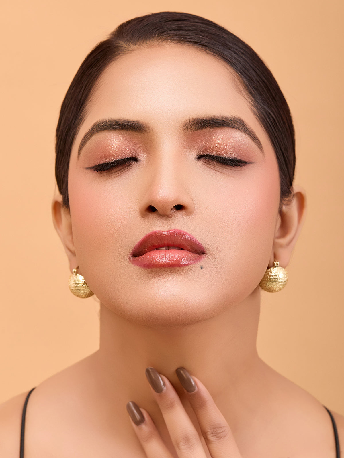 Gold-Plated Textured Earrings – Classic Round Design (Anti-Tarnish)