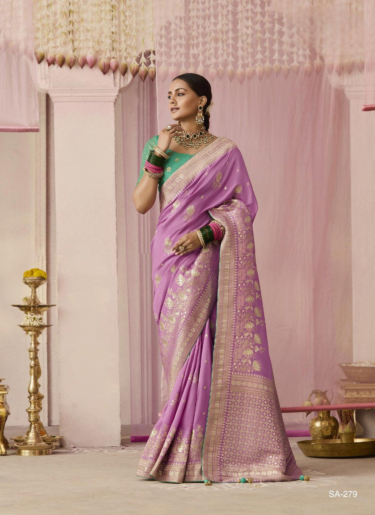 Luxurious Pink Silk Saree for Festive Occasions