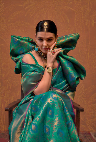 Glamorous Green Banarasi Handloom Saree – Embrace Timeless Elegance