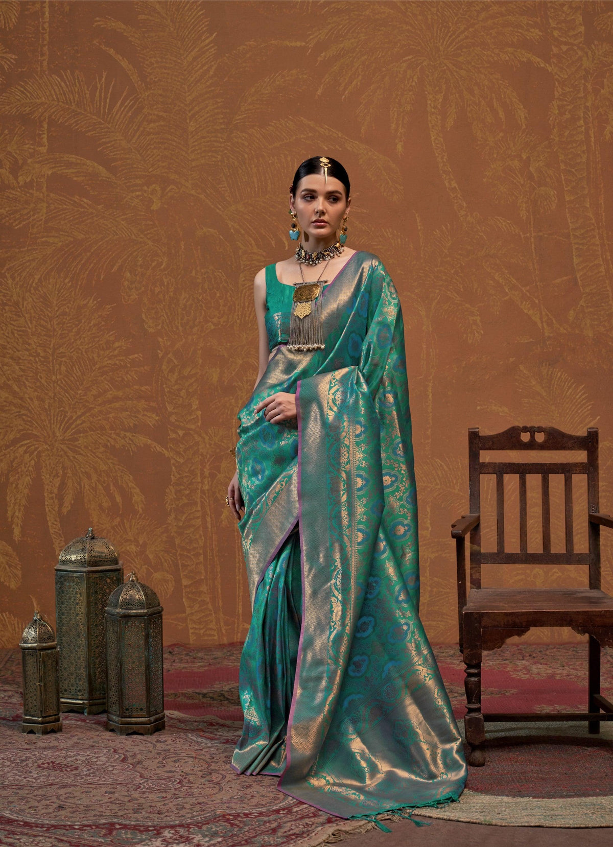 Glamorous Green Banarasi Handloom Saree – Embrace Timeless Elegance